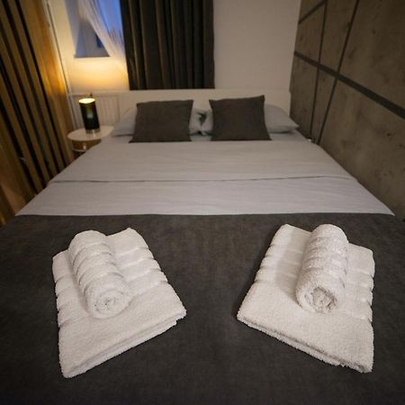 Royal Apartment Backa Palanka Bagian luar foto