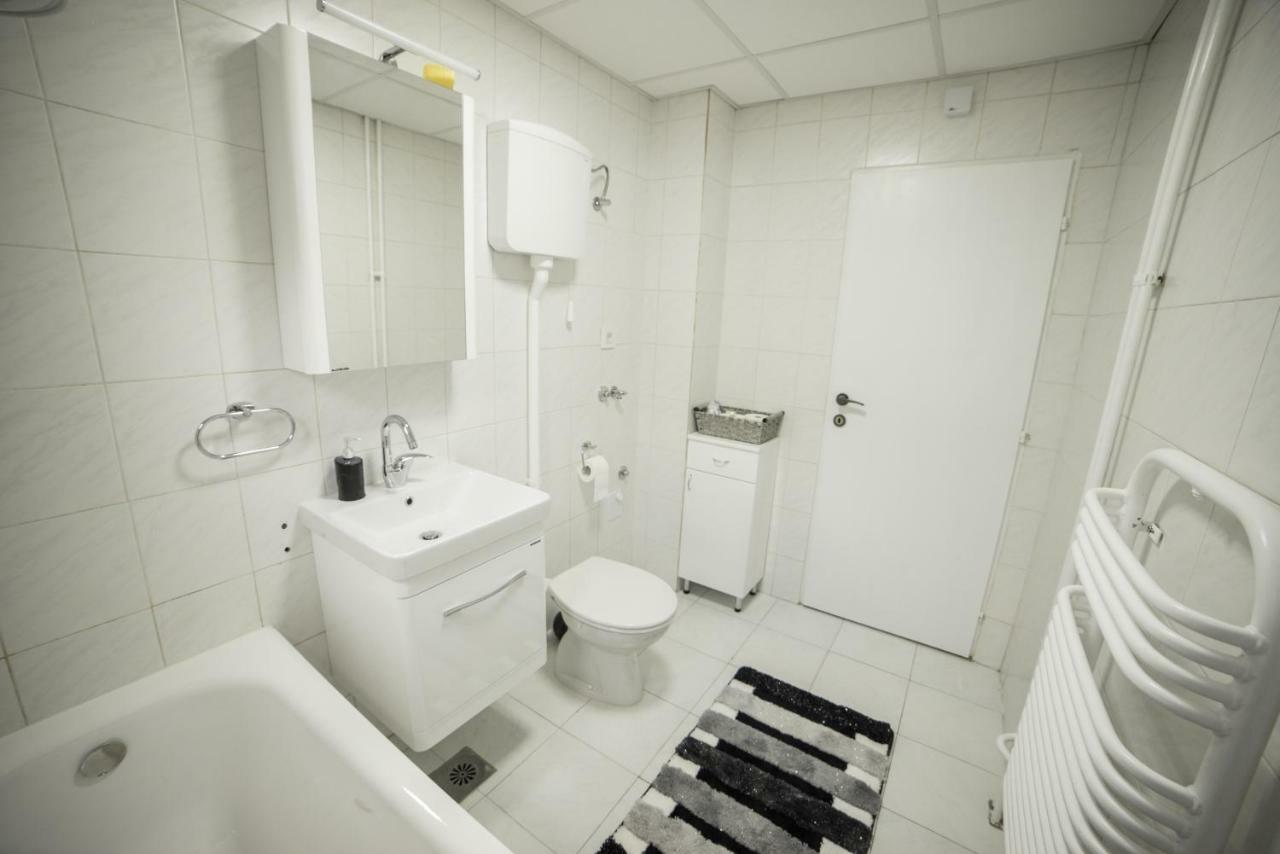 Royal Apartment Backa Palanka Bagian luar foto