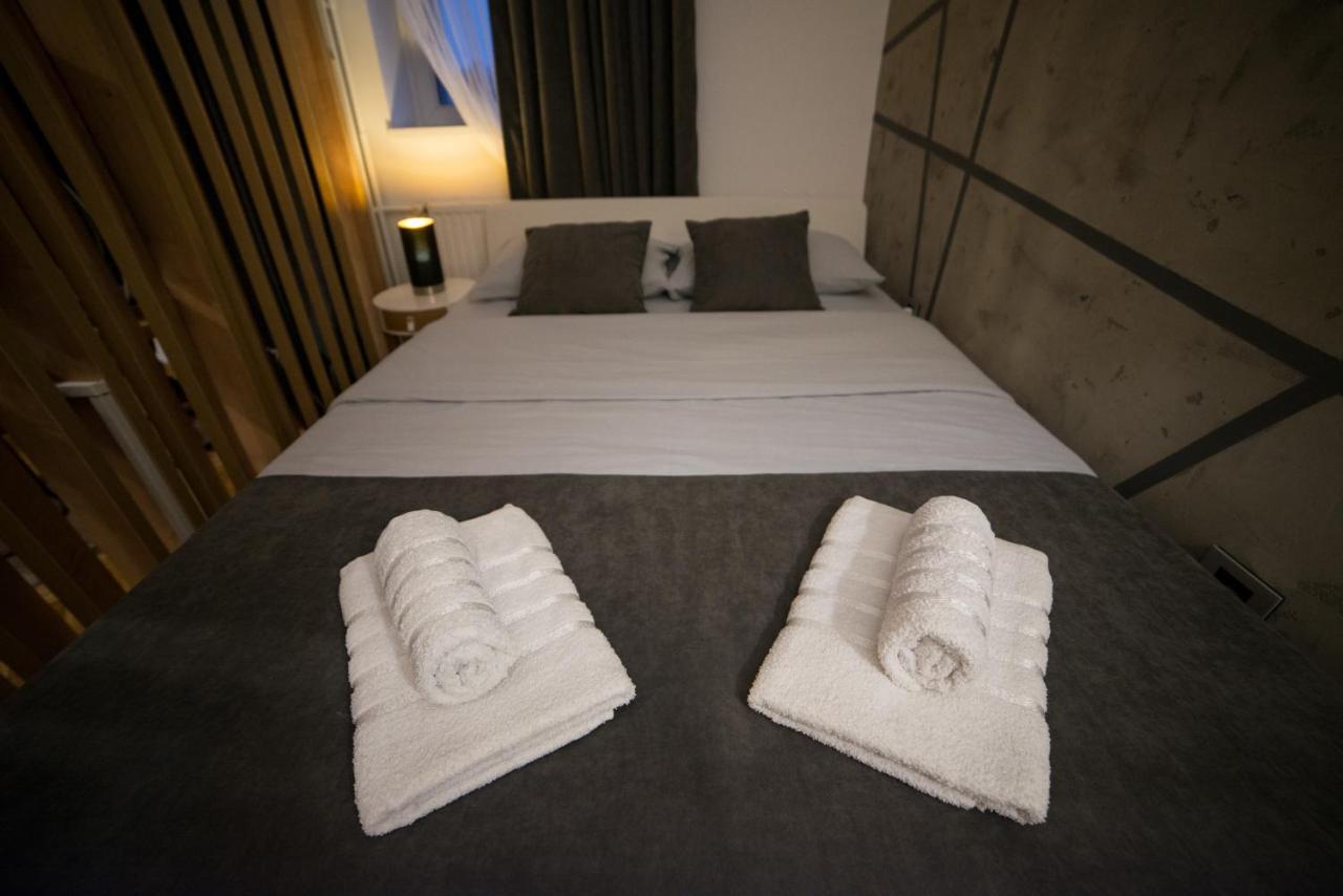 Royal Apartment Backa Palanka Bagian luar foto